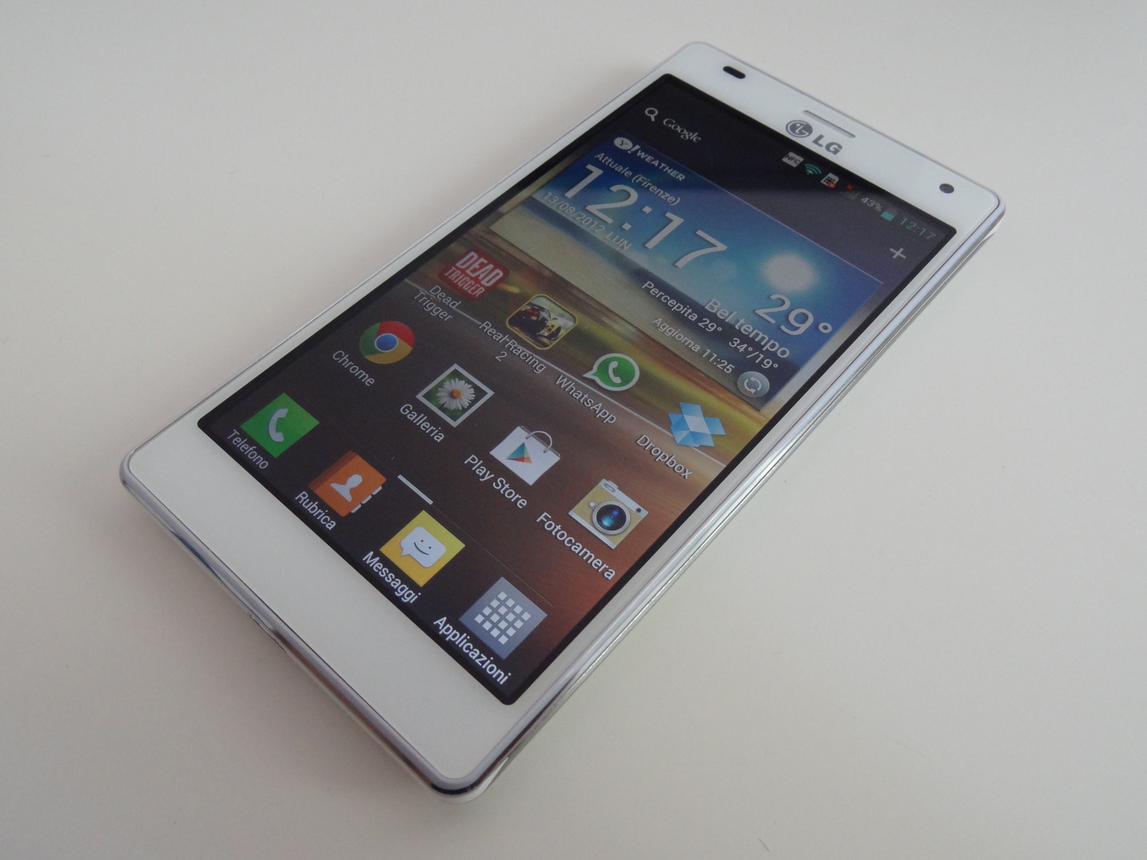 LG Optimus 4X HD foto reali 07