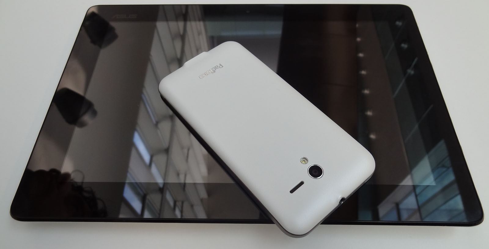 Padfone 2 bianco (21)