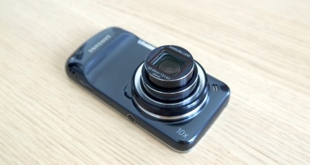 Samsung Galaxy S4 Zoom 09